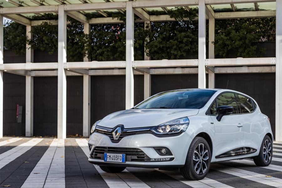  Renault Clio Duel 2017 года  (фото 7 из 7)